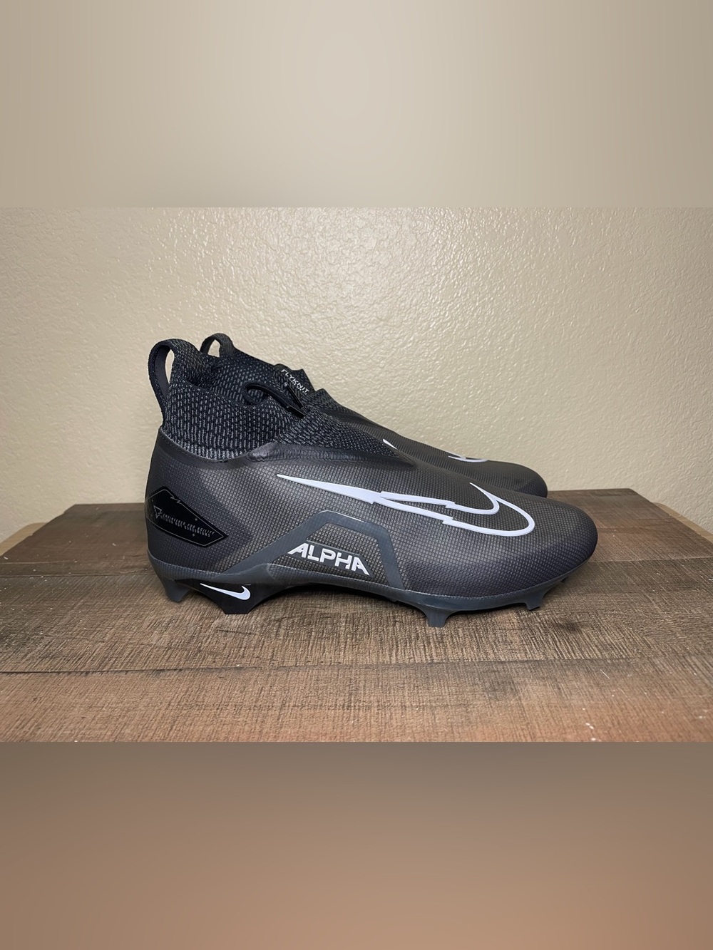 Nike Alpha Menace Elite 3 “Black White”
- Size 11 Men.
